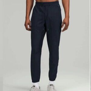 Lululemon License to Train Pant Black Size Medium